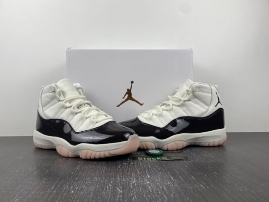 Women's Air Jordan 11 Neapolitan AR0715-101