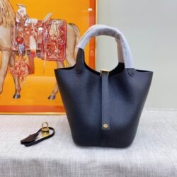HERMES Picotin Lock Cow Leather Basket Bag, Bucket Bag, Handbag 18/22