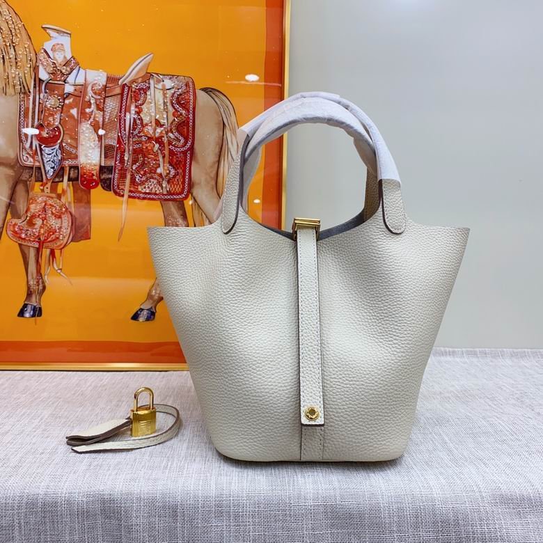 HERMES Picotin Lock Cow Leather Basket Bag, Bucket Bag, Handbag 18/22