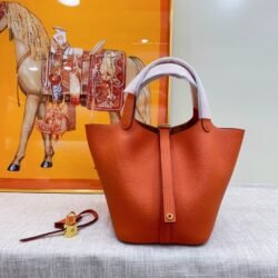 HERMES Picotin Lock Cow Leather Basket Bag, Bucket Bag, Handbag 18/22