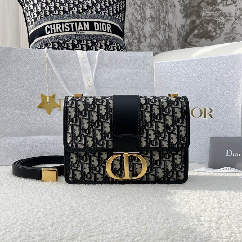 DIOR Montaigne Bag Oblique Jacquard