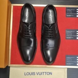 LOUIS VUITTON Men Cowhide Leather Shoes Suit Shoes 2 color