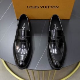 LOUIS VUITTON Men Cowhide Leather Shoes Suit Shoes