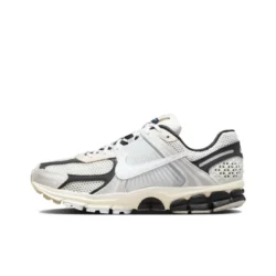 Nike Air Zoom Vomero 5 'Supersonic' FN7649-110